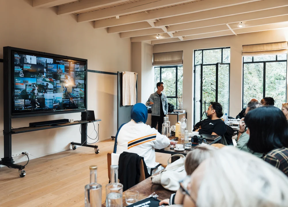 Professional gathering planning scene
